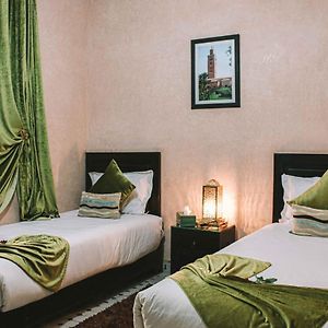 Deluxe Family Queen Suite